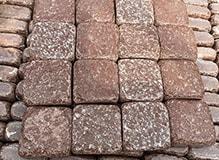 Брусчатка галтованная из лемизита, цвет-бордо, фото Купить Лемезит-брусчатка-галтованная, цвет-бордо в Тольятти